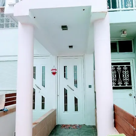 The Pink House1 - Beautiful Sea Side *